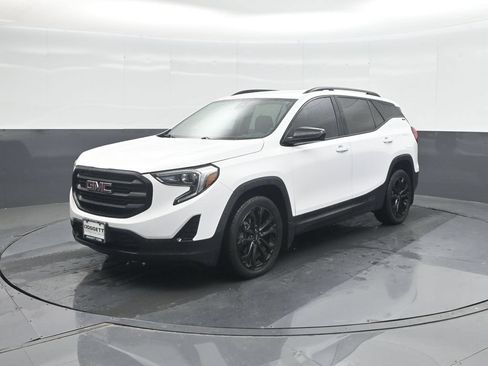 Used 2020 GMC Terrain SLE w/ Driver Convenience Package FWD image 30