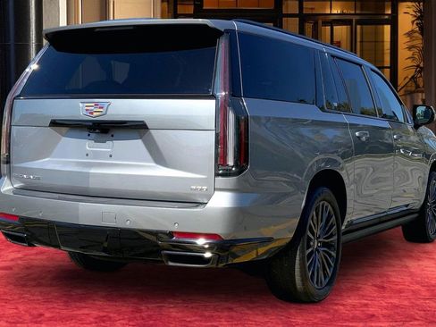 Certified 2025 Cadillac Escalade ESV Sport w/ Touring Package image 6