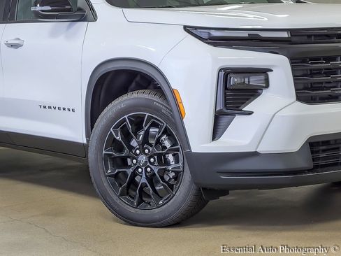 New 2026 Chevrolet Traverse LT w/ Midnight/Sport Edition AWD/4WD image 4