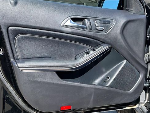 Used 2019 Mercedes-Benz GLA 250 image 24