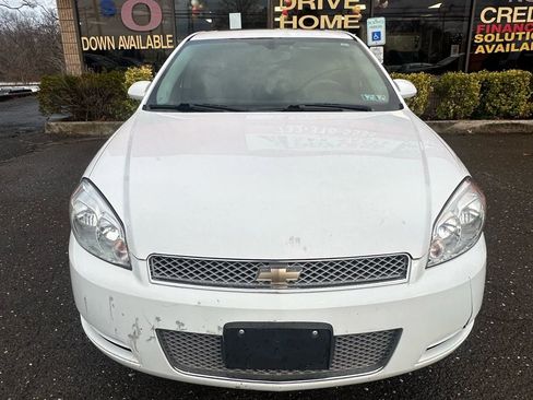 Used 2016 Chevrolet Impala LT w/ LT Sunroof Package image 2