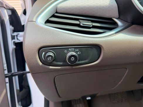 Used 2020 Chevrolet Malibu LS FWD image 30