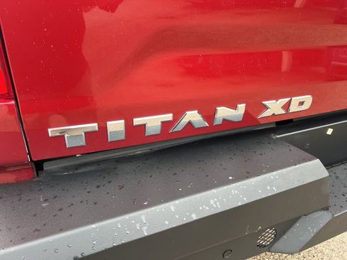 Used 2019 Nissan Titan SV w/ SV Convenience Package image 29