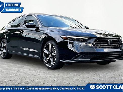 Used 2024 Honda Accord Sport image 1