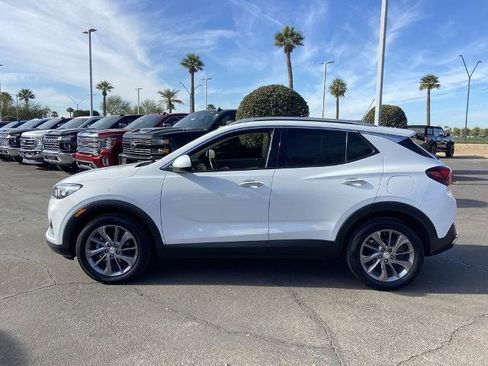 Used 2020 Buick Encore GX Essence w/ Experience Buick Package image 4