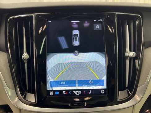 Used 2023 Volvo V60 B5 Cross Country Plus w/ Climate Package image 23