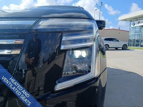 Used 2025 Nissan Armada Platinum w/ Convenience Package RWD image 4