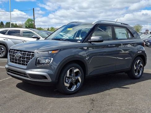 New 2026 Hyundai Venue SEL FWD image 2