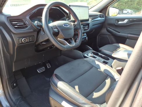 Used 2023 Ford Escape ST-Line Select w/ Tech Pack #2 AWD/4WD image 12