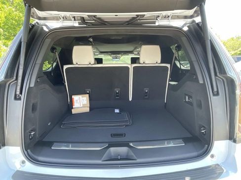 New 2026 Cadillac Escalade ESV Platinum Sport w/ LPO, ONYX Package AWD/4WD image 5