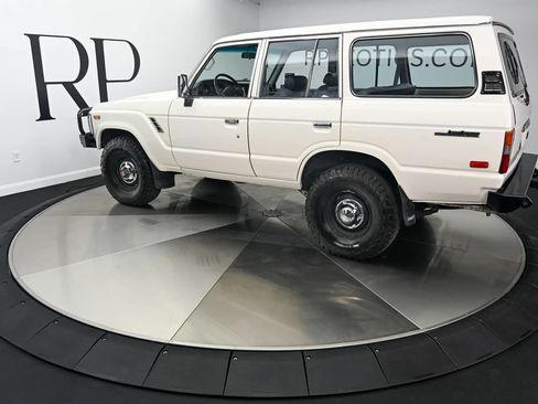 Used 1988 Toyota Land Cruiser AWD/4WD image 10