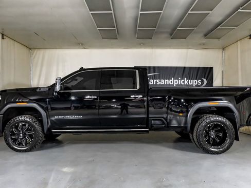 Used 2024 GMC Sierra 3500 Denali Ultimate image 11