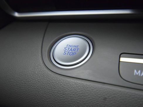 Used 2023 Hyundai Elantra SEL w/ Convenience Package FWD image 33