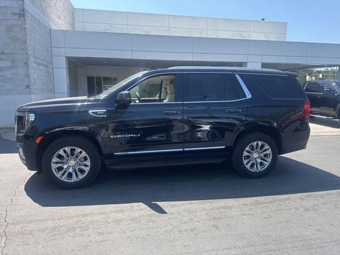 Used 2023 GMC Yukon Denali w/ LPO, Floor Liner Package image 4