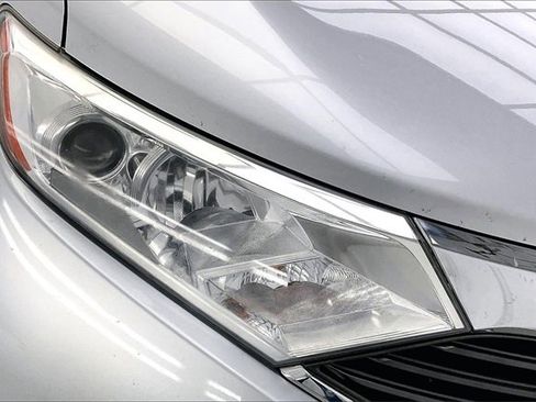 Used 2013 Nissan Quest SL image 26