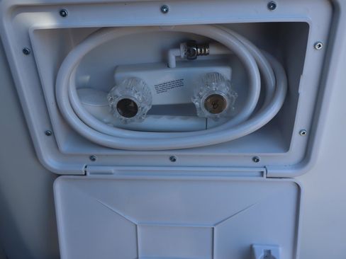 Used 2022 Mercedes-Benz Sprinter 2500 w/ Parking Package image 32