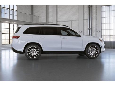 Certified 2022 Mercedes-Benz GLS 450 4MATIC image 18