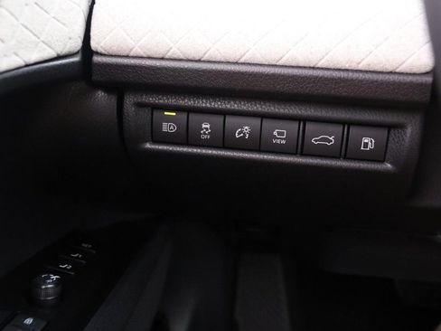 Used 2026 Toyota Camry XLE w/ Premium Plus Package image 20