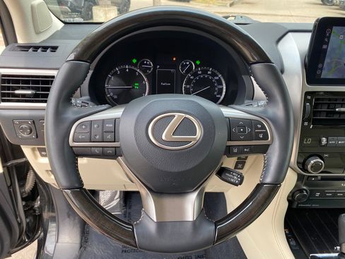 Used 2023 Lexus GX 460 Premium w/ Premium Package image 23