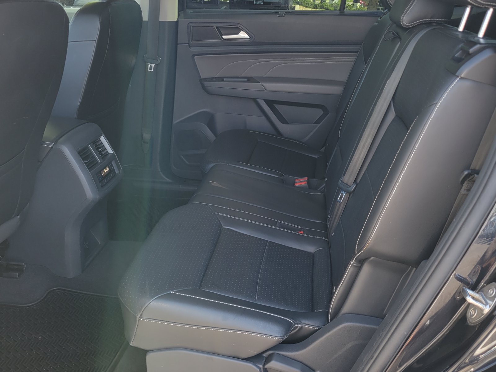Used 2022 Volkswagen Atlas SE AWD/4WD image 8