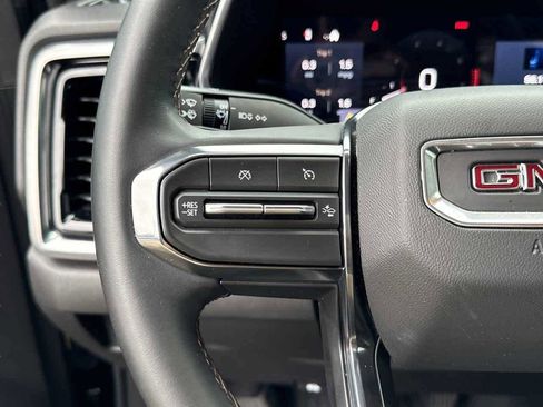 Used 2024 GMC Canyon AT4 w/ Technology Package image 22