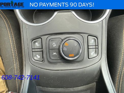 Used 2021 GMC Terrain SLE w/ Driver Convenience Package AWD/4WD image 23