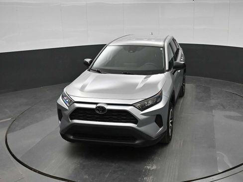 Used 2022 Toyota RAV4 LE FWD image 29