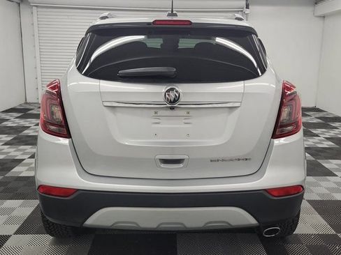 Used 2022 Buick Encore Preferred w/ Safety Package FWD image 5