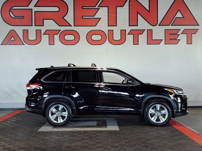 Used 2017 Toyota Highlander Limited