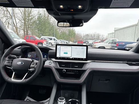 New 2026 Ford Explorer ST-Line image 10