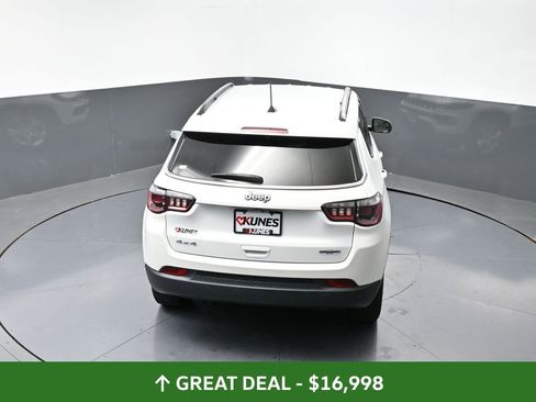 Used 2023 Jeep Compass Latitude image 50