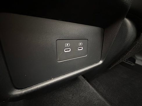 Certified 2025 Nissan Rogue SV w/ SV Premium Package FWD image 18