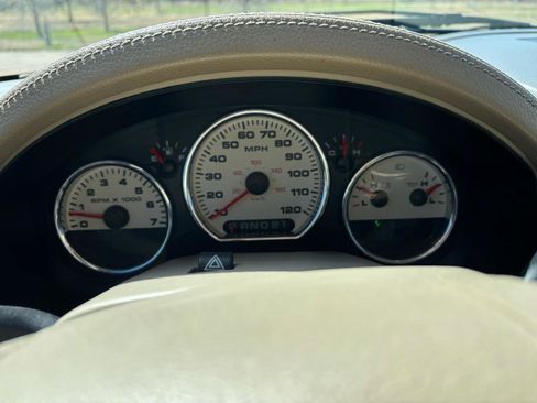 Used 2005 Ford F150 XLT image 14