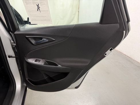 Used 2021 Chevrolet Malibu LT FWD image 12