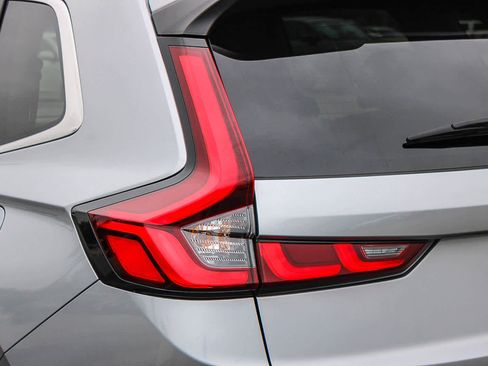 Certified 2025 Honda CR-V EX image 9