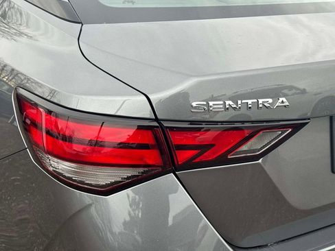Used 2025 Nissan Sentra SV w/ All-Weather Package FWD image 10