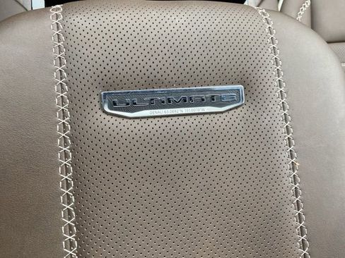 Used 2025 GMC Yukon Denali Ultimate image 23