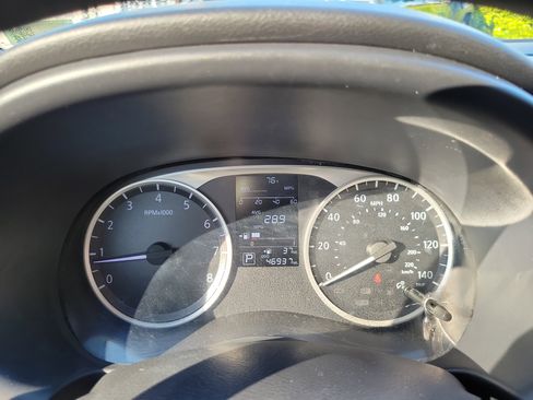 Used 2020 Nissan Kicks S image 26