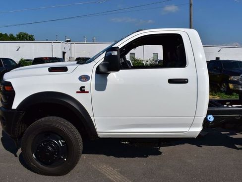 New 2025 RAM 4500 Tradesman image 18