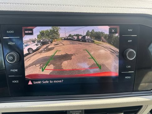Used 2019 Volkswagen Jetta SEL Premium FWD image 28