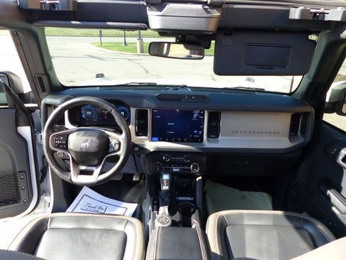 Used 2025 Ford Bronco Outer Banks AWD/4WD image 50
