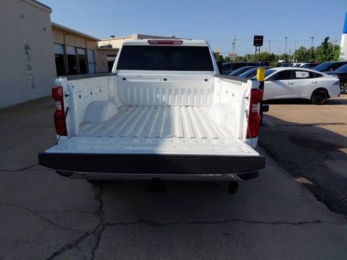 Used 2024 Chevrolet Silverado 2500 LT AWD/4WD image 33