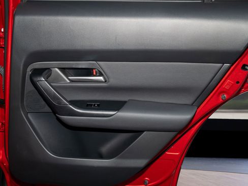 Used 2025 MAZDA CX-50 AWD 2.5 S w/ Weather Package image 18