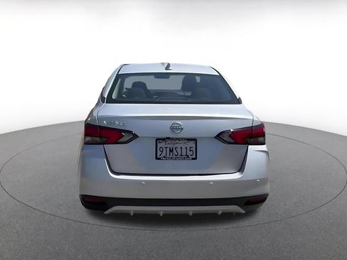 Used 2025 Nissan Versa SV FWD image 12