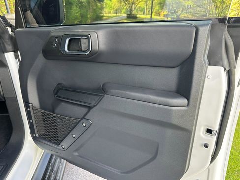 Used 2025 Ford Bronco Outer Banks image 23