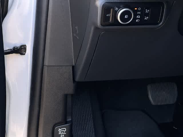 Used 2025 Ford Explorer ST-Line w/ Premium Package RWD image 29