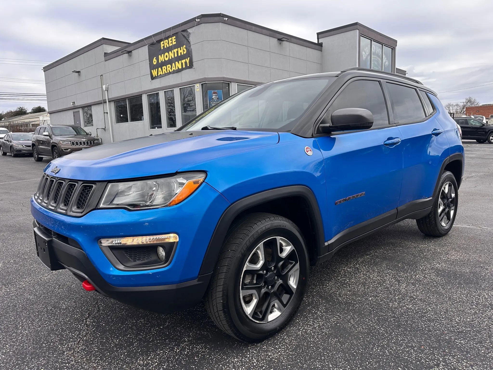 Used 2017 Jeep Compass Trailhawk w/ Navigation Group AWD/4WD image 1