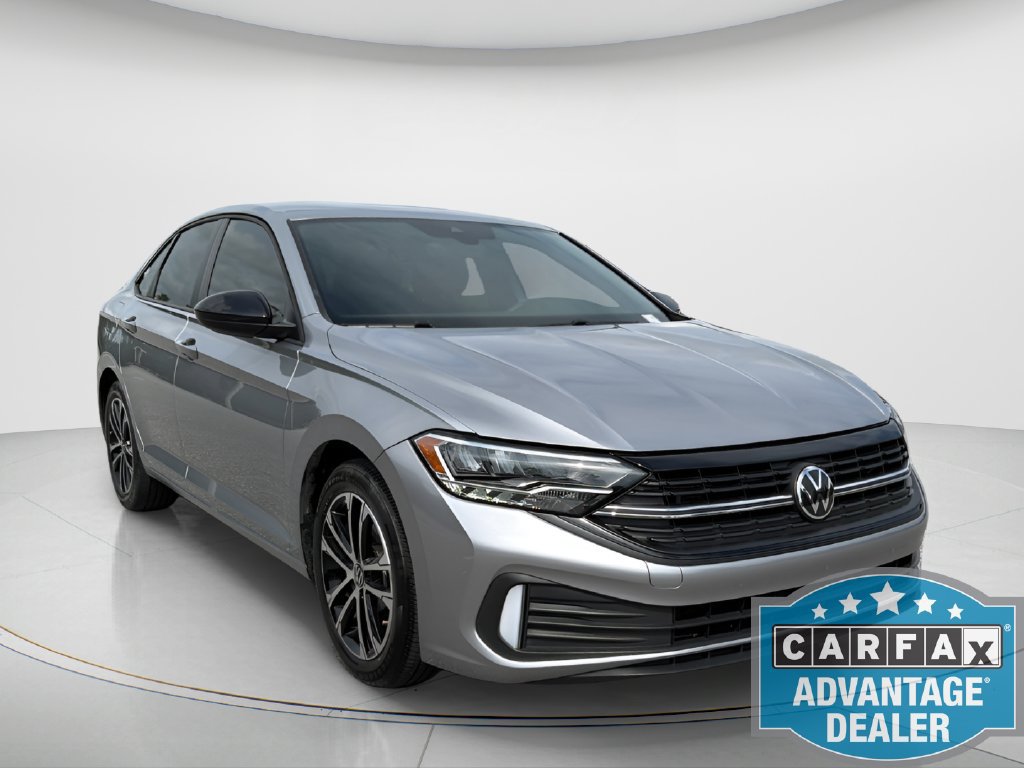 Used 2023 Volkswagen Jetta Sport FWD image 3
