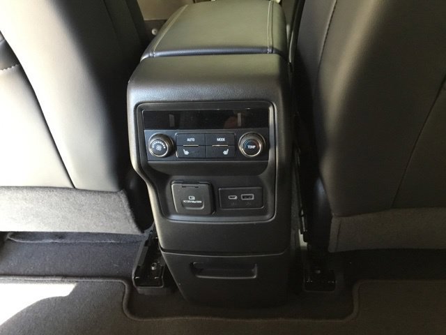 Used 2022 GMC Acadia SLT w/ Elevation Edition AWD/4WD image 45