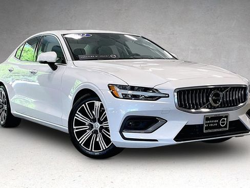 Used 2022 Volvo S60 B5 Inscription AWD/4WD image 3